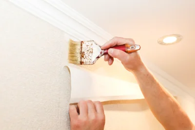 Pose de papier peint à Blan — revêtements muraux et toiles de verre